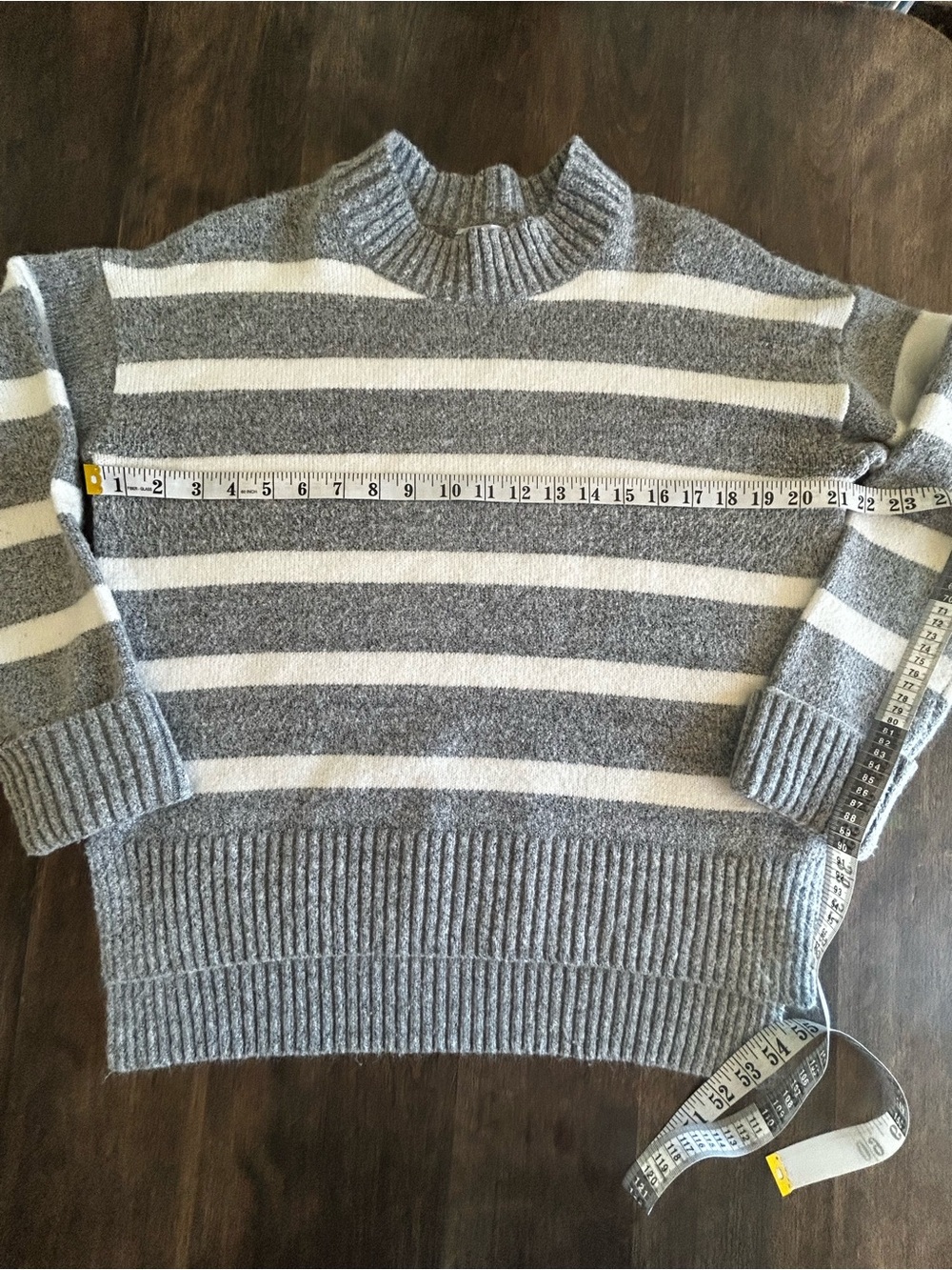 Dex Grey & White Striped Oversized Knit Pullover Sweater - Size M - Picture 6 of 8